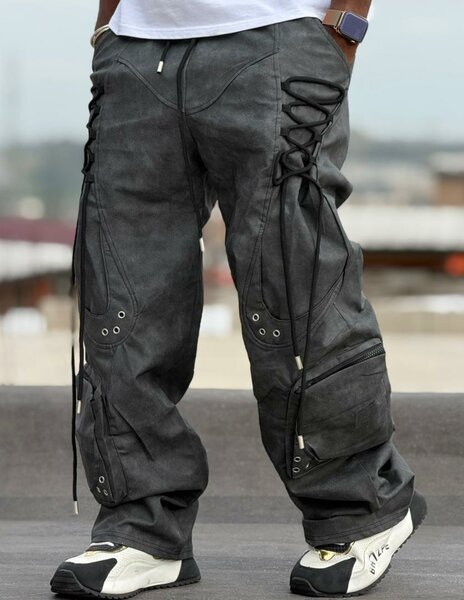 Pantalon gothique avec lacets