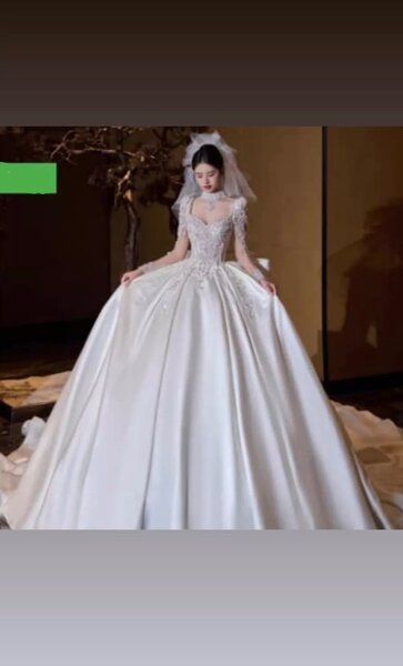 ПЫШНОЕ СВАДЕБНОЕ ПЛАТЬЕ С ПЕРЧАТКАМИ,ФАТОЙ И БАНТОМ НА ТАЛИИ