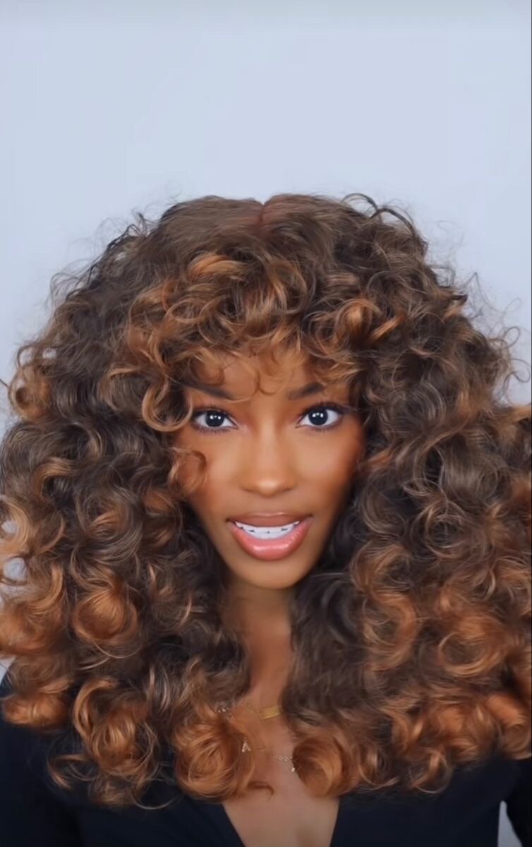 Bouncy curl wigs