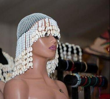 Coiffe en perles africaines