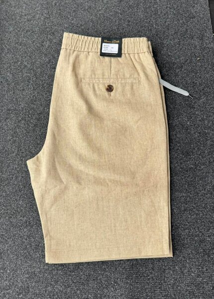 Shorts en lin beige élégant