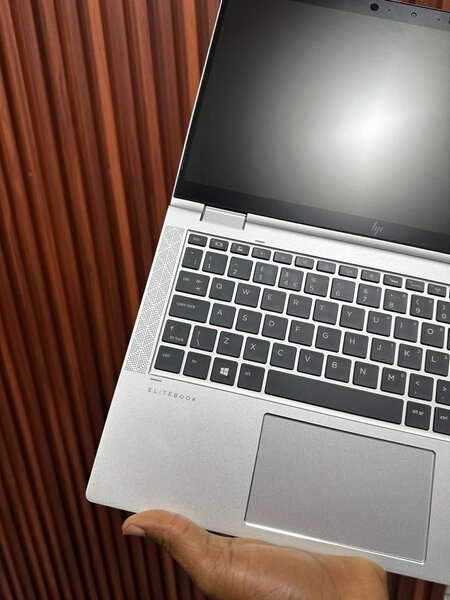 HP ELITEBOOK 1030 G3