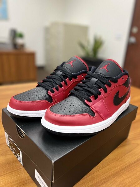 Air Jordan 1 low