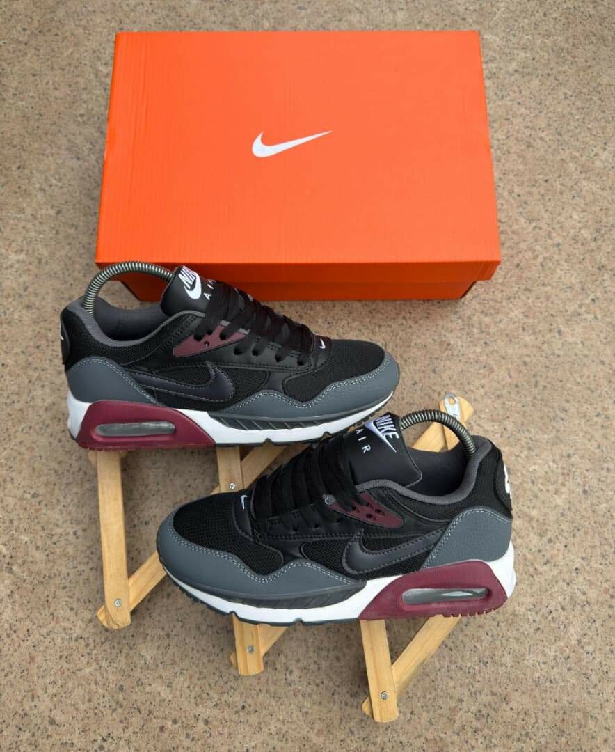 Baskets Nike pour Homme