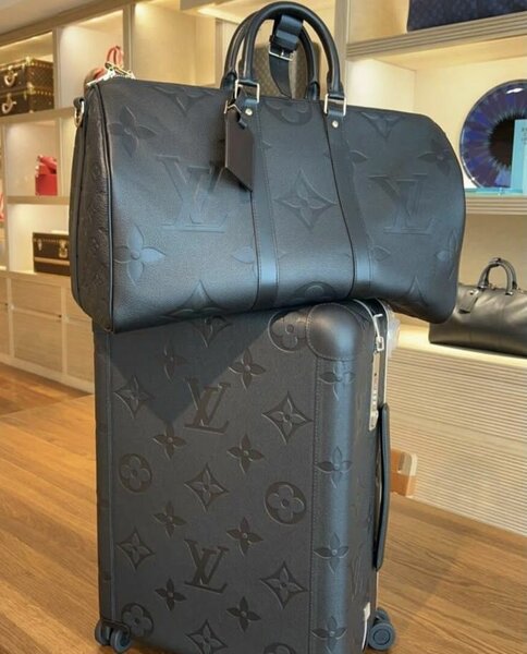 Luxury traveling bag