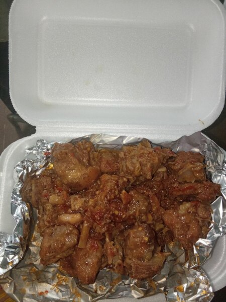 Délice épicé de porc sauté