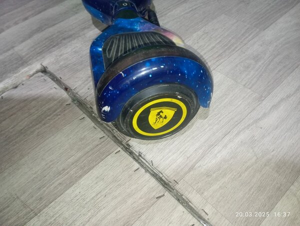 продаю гироскутер со встроенной колонкой без зарядки за 3500