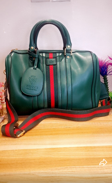 Sac à main en cuir luxueux