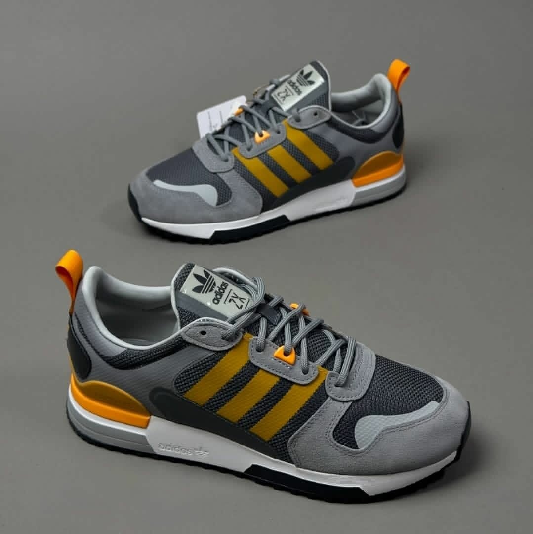 Adidas Sneakers gris et jaune