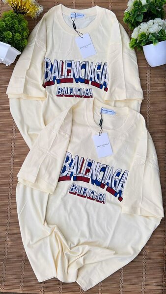 Tee-shirt cou rond très class