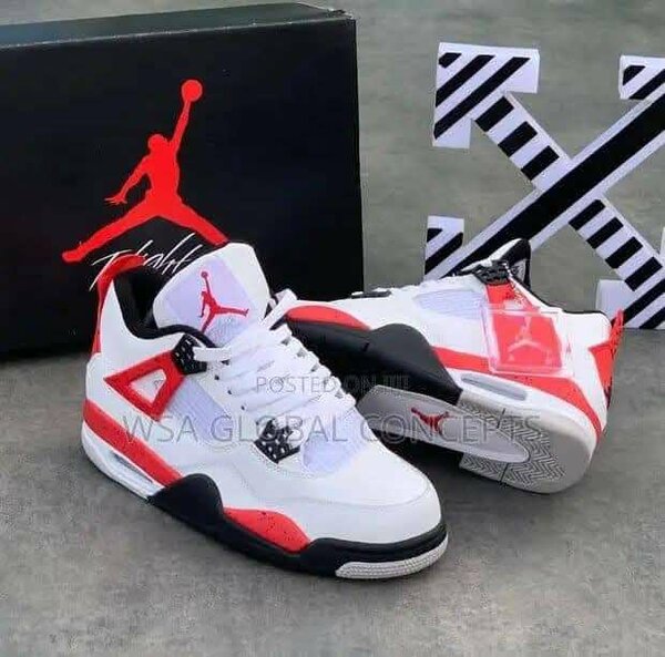 Nike Jordan retro 4