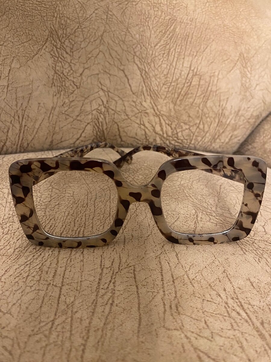 Oversized sunglasses