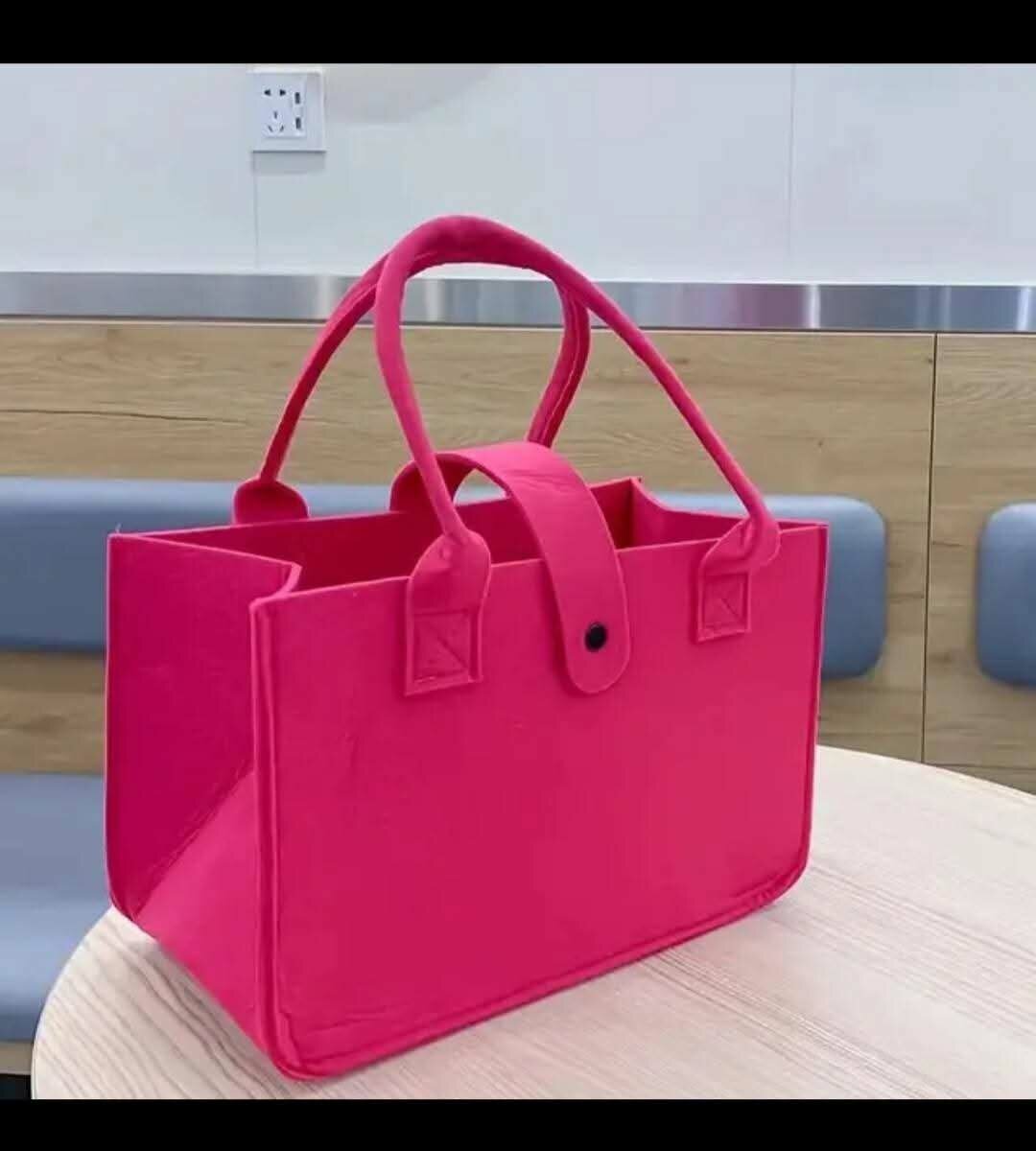 Sac à main coloré confortable