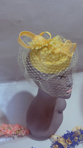 Élégant bibi voilette