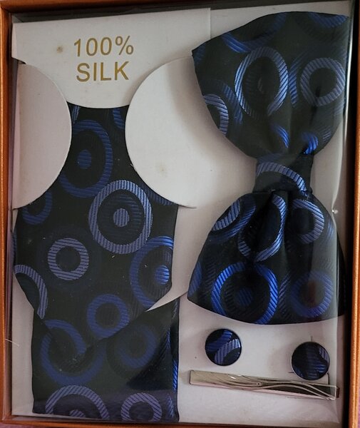 Cravates Nœud  pochette