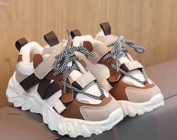 Baskets enfants tendance