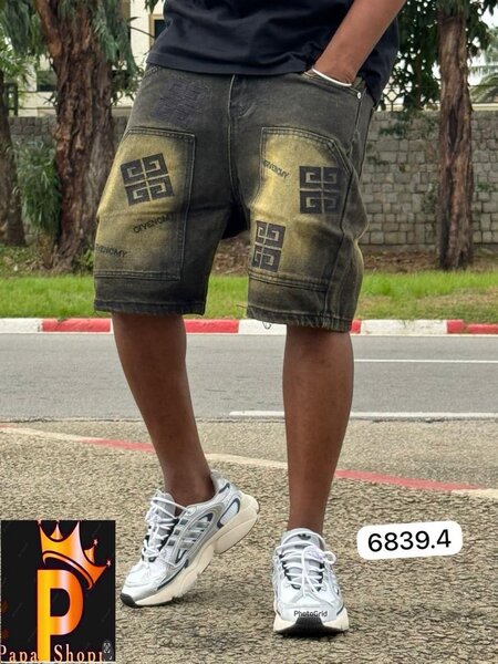 Short en denim moderne