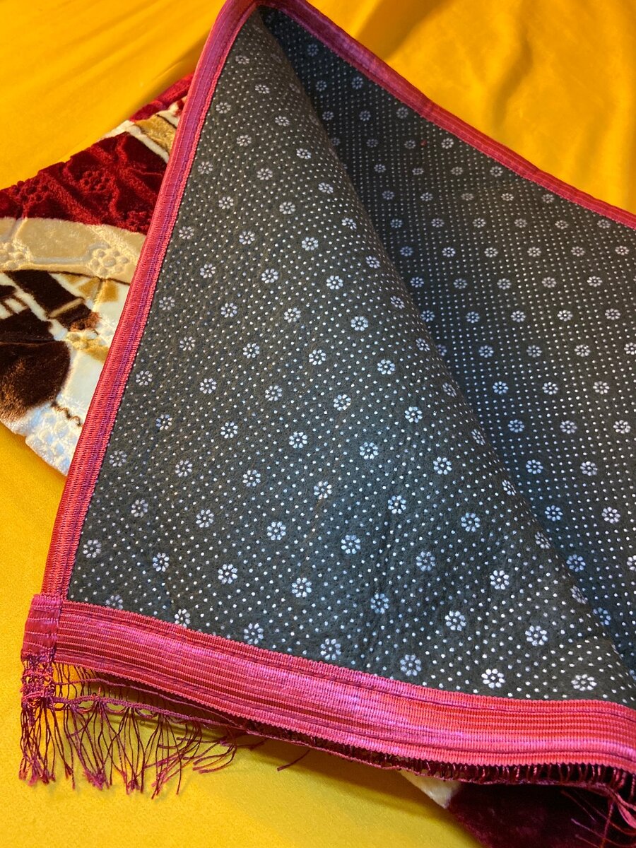 Tapis de prière luxueux