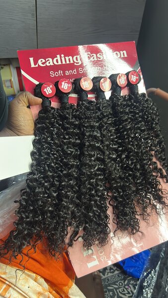 Tissage bouclé 18 pouces