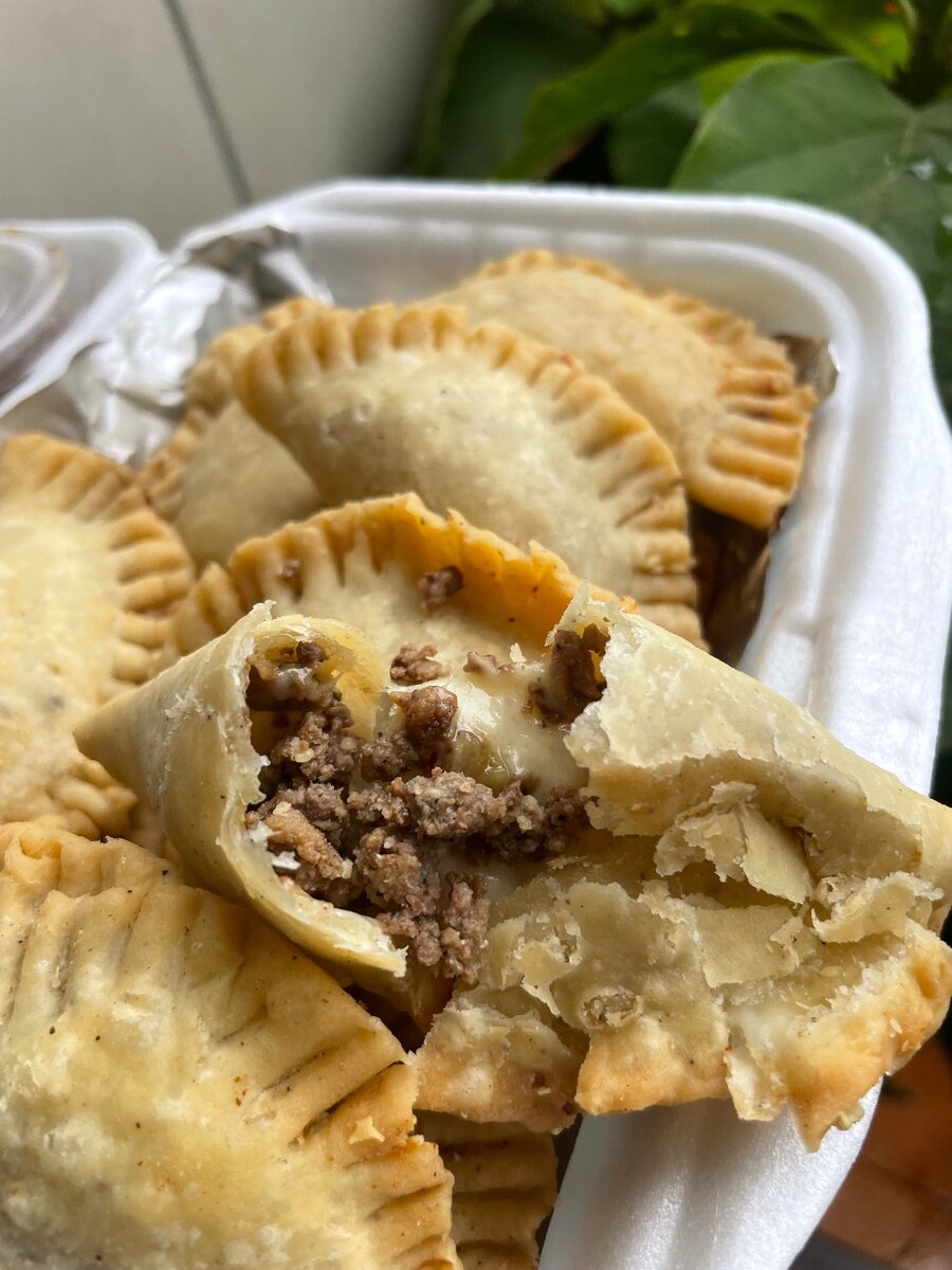 10 pastel au fromage viande