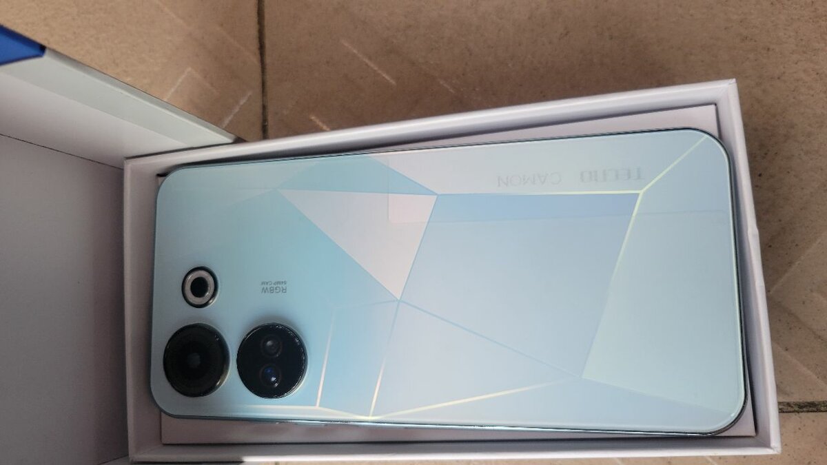 TECNO CAMON 20 PRO 256GB 16GB RAM copie conforme dubaï