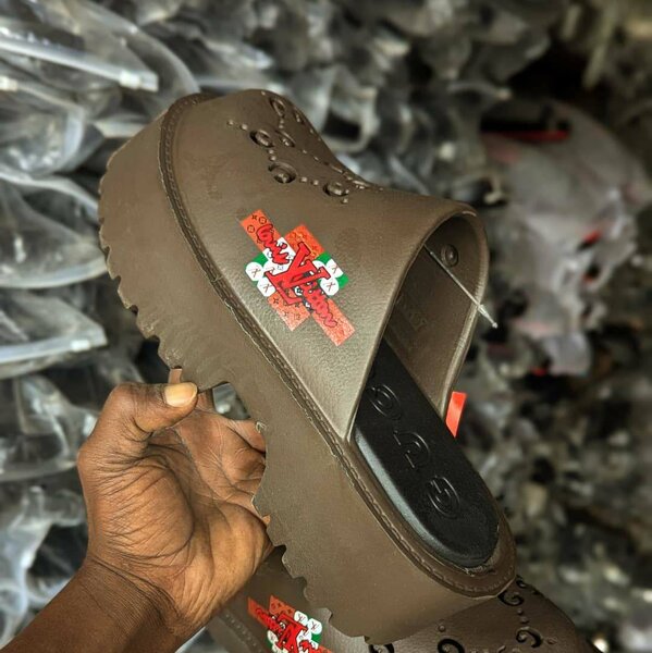 Gucci big base slide