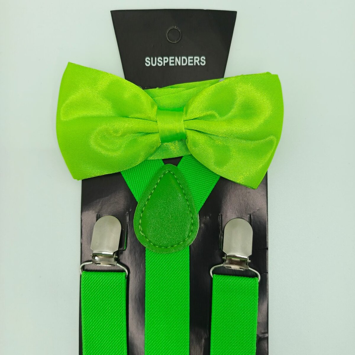 Bretelles et Nœud Papillon Vert