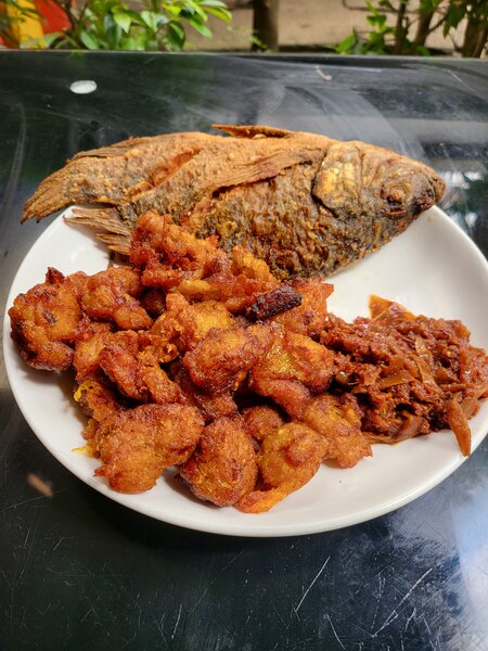 Claclo façon akan au poisson