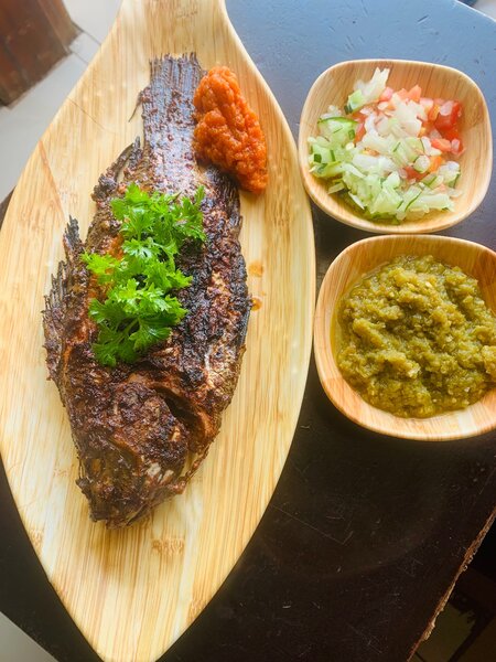 Poisson braisé attieke