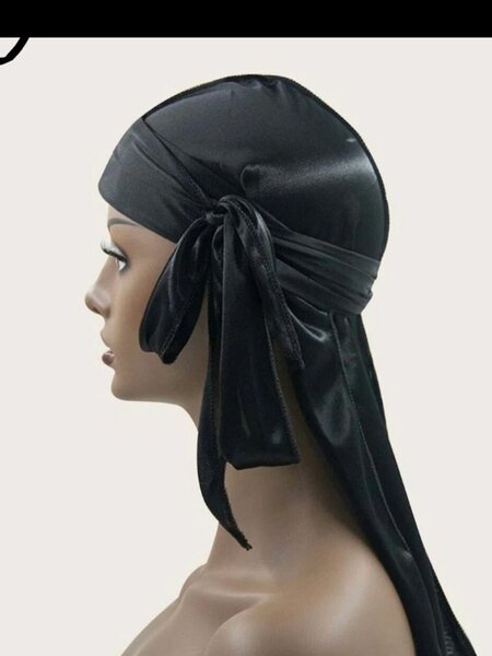 Durag en soie noire élégante