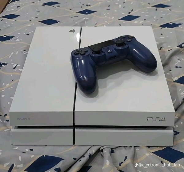 Console Sony PS4 500GB Blanc