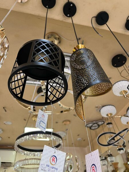 Wall lights and chandeliers