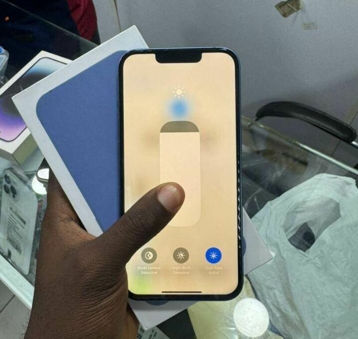 iPhone 13 Bleu avec Boîte