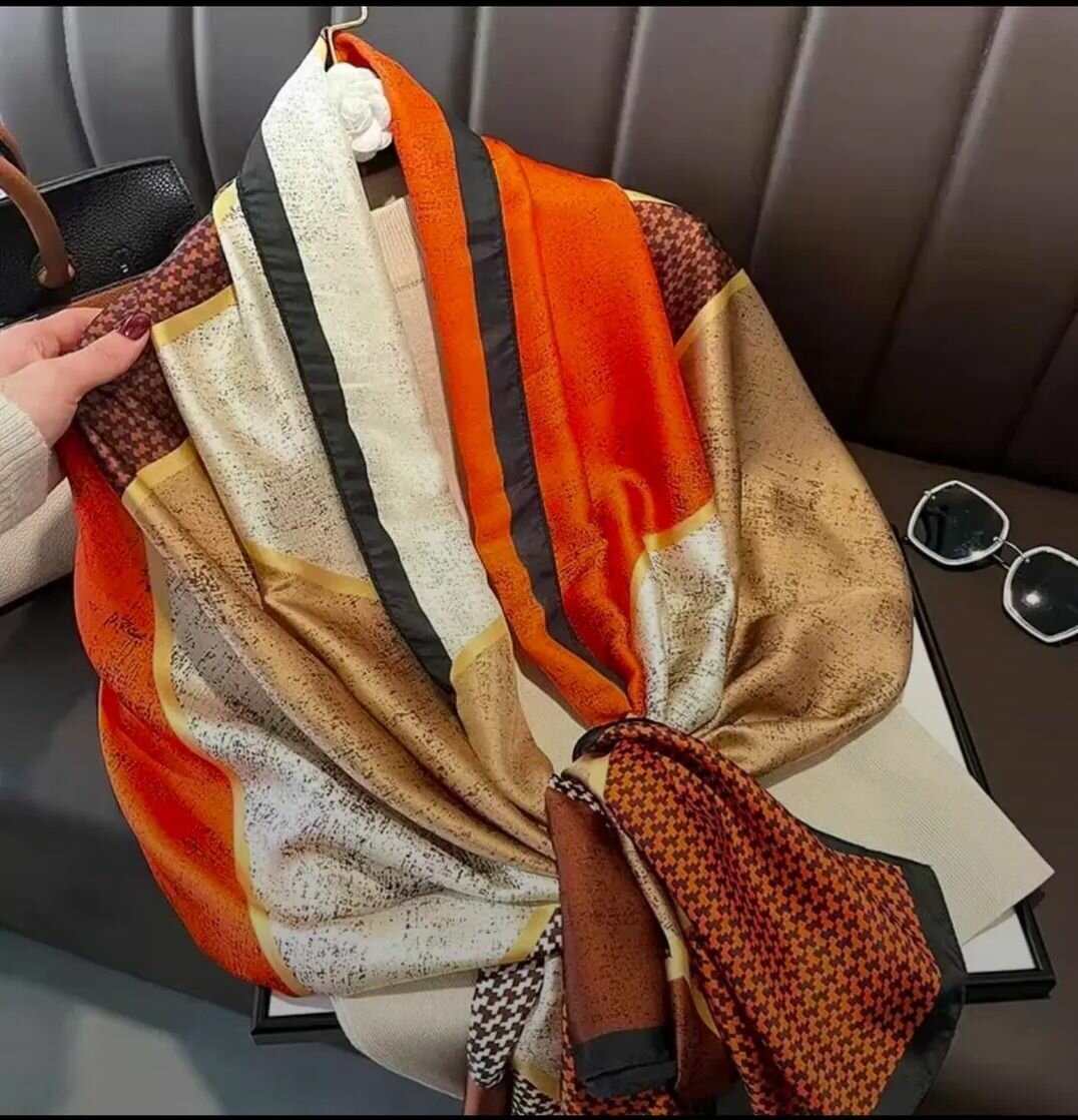 Écharpe élégante en soie