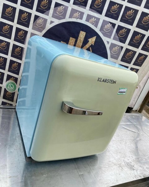 Fresh and neat German fridge