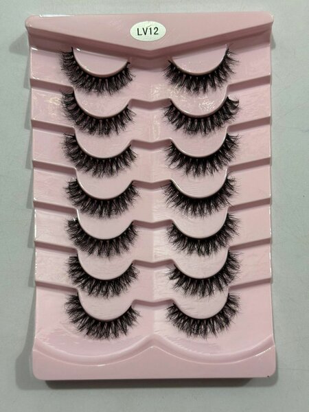 Faux Cils Volumineux