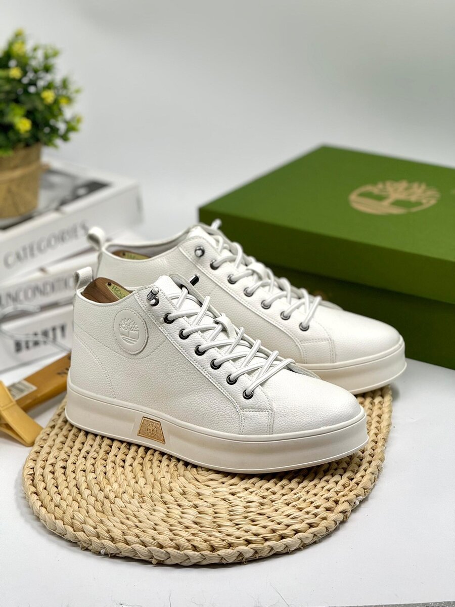 TIMBERLAND ALL WHITE