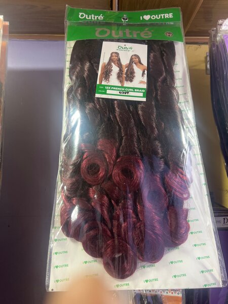 Tresses Bouclées Outré