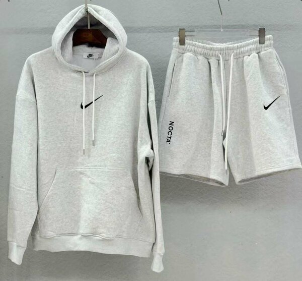 Ensemble hoodie et short Nike