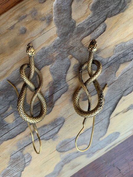 Серьги со змеями