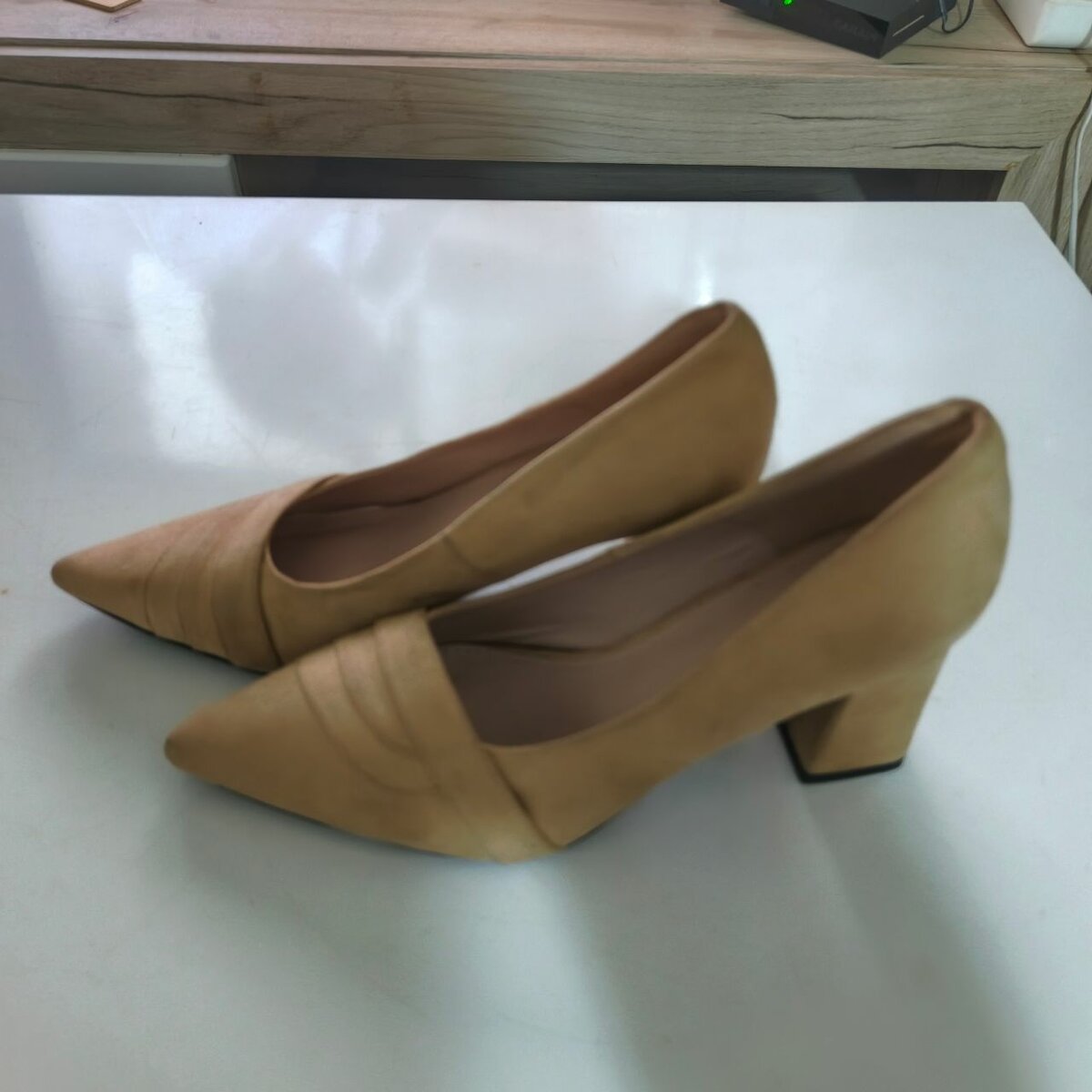 Escarpins à talons carrés élégants