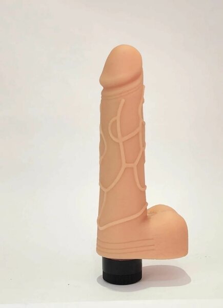 Vibromasseur réaliste 8.5"