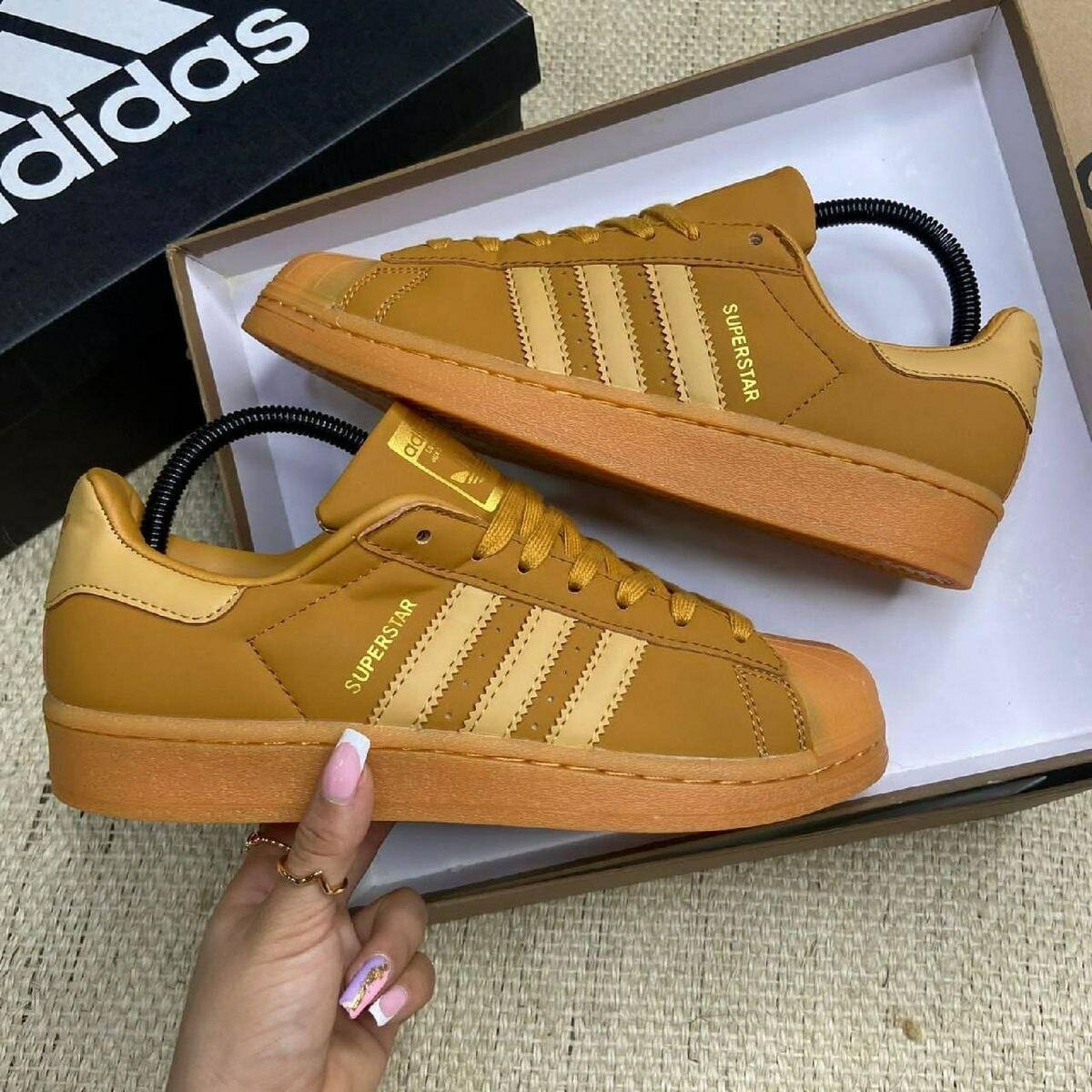 Adidas Superstar Sneakers Marron