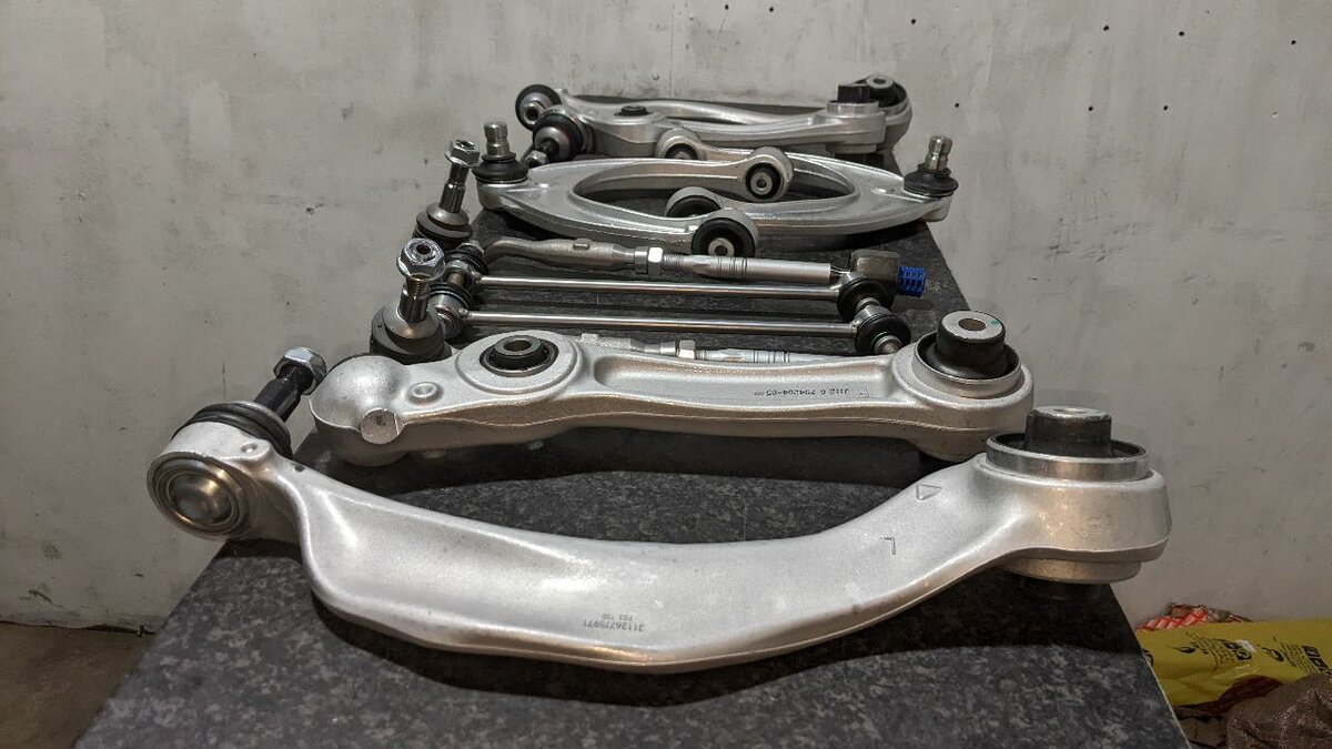 Fully Suspension Kit BMW 525i F10 , F12, F18 2016 - 2025 yea