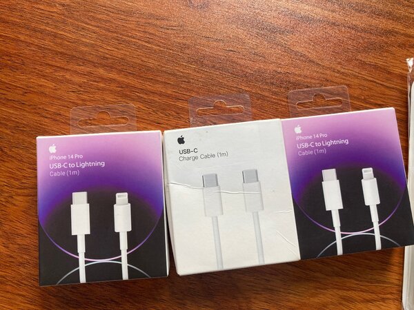 C to C cables and C to iPhone cables