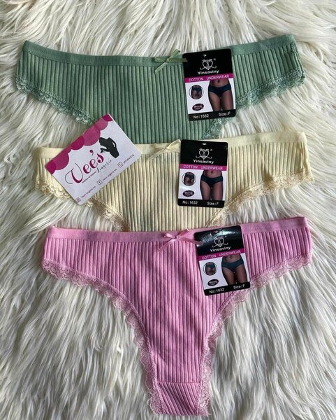 Strings et culottes pour femmes