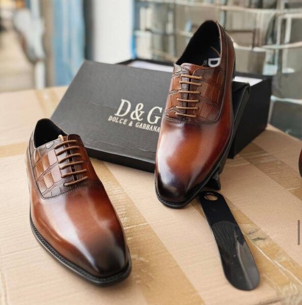 Chaussures habillées en cuir