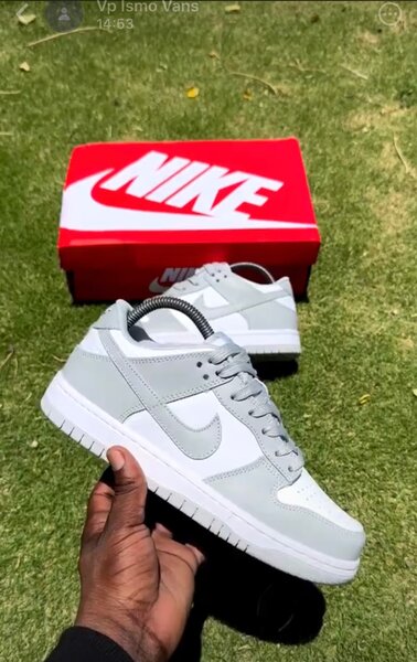 Nike Baskets Blanches Homme