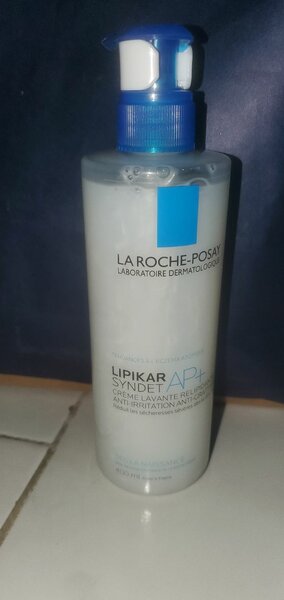 LIPIKAR CREME LAVANTE ANTI- IRRITATION ET GRATAGE