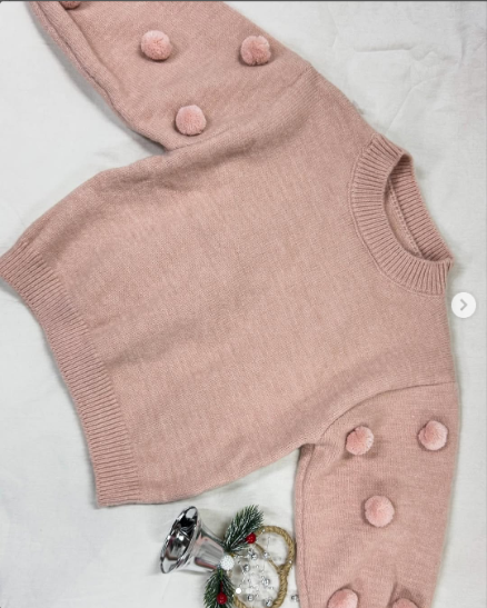 Нежно розовая кофточка